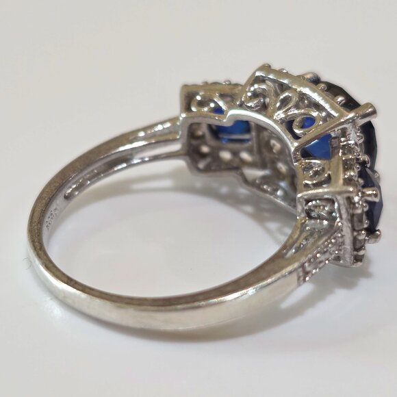 Cushion Cut Blue Three (3) Stone CZ Accent 925 Sterling Silver Ring Size 6.75 - Picture 13 of 16